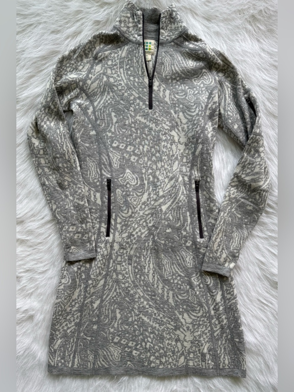 Title Nine Wool 1/4 Zip Sweater Dress 🩶🤍